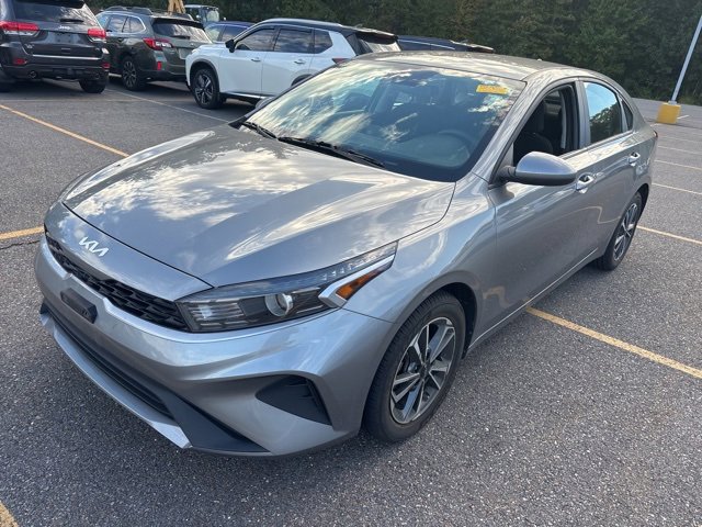 2022 Kia Forte FE LXS photo 4