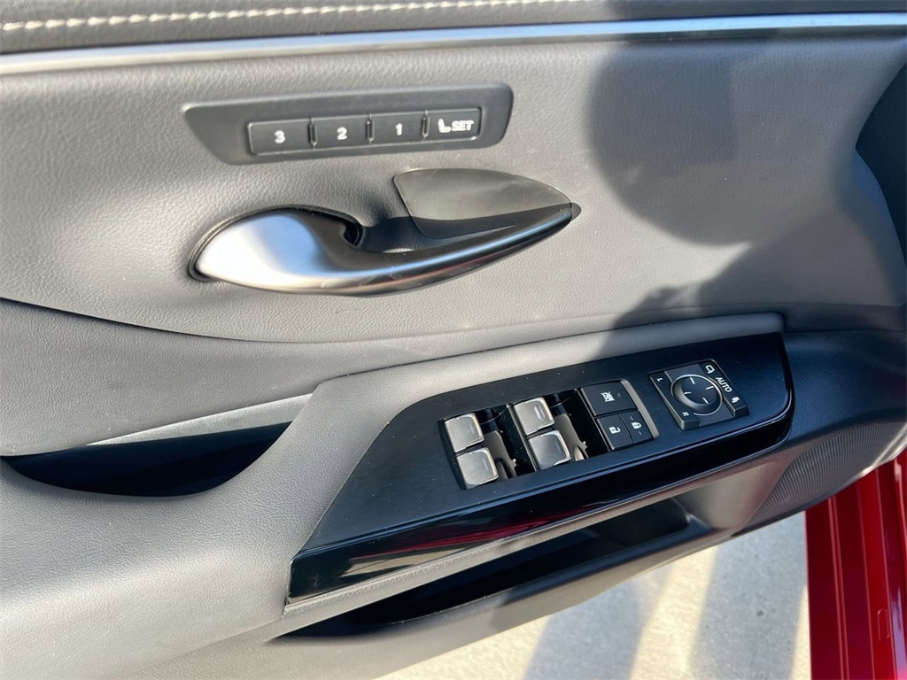 2023 Lexus ES 350 F SPORT photo 11