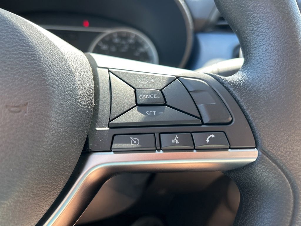 2025 Nissan Versa SV photo 19