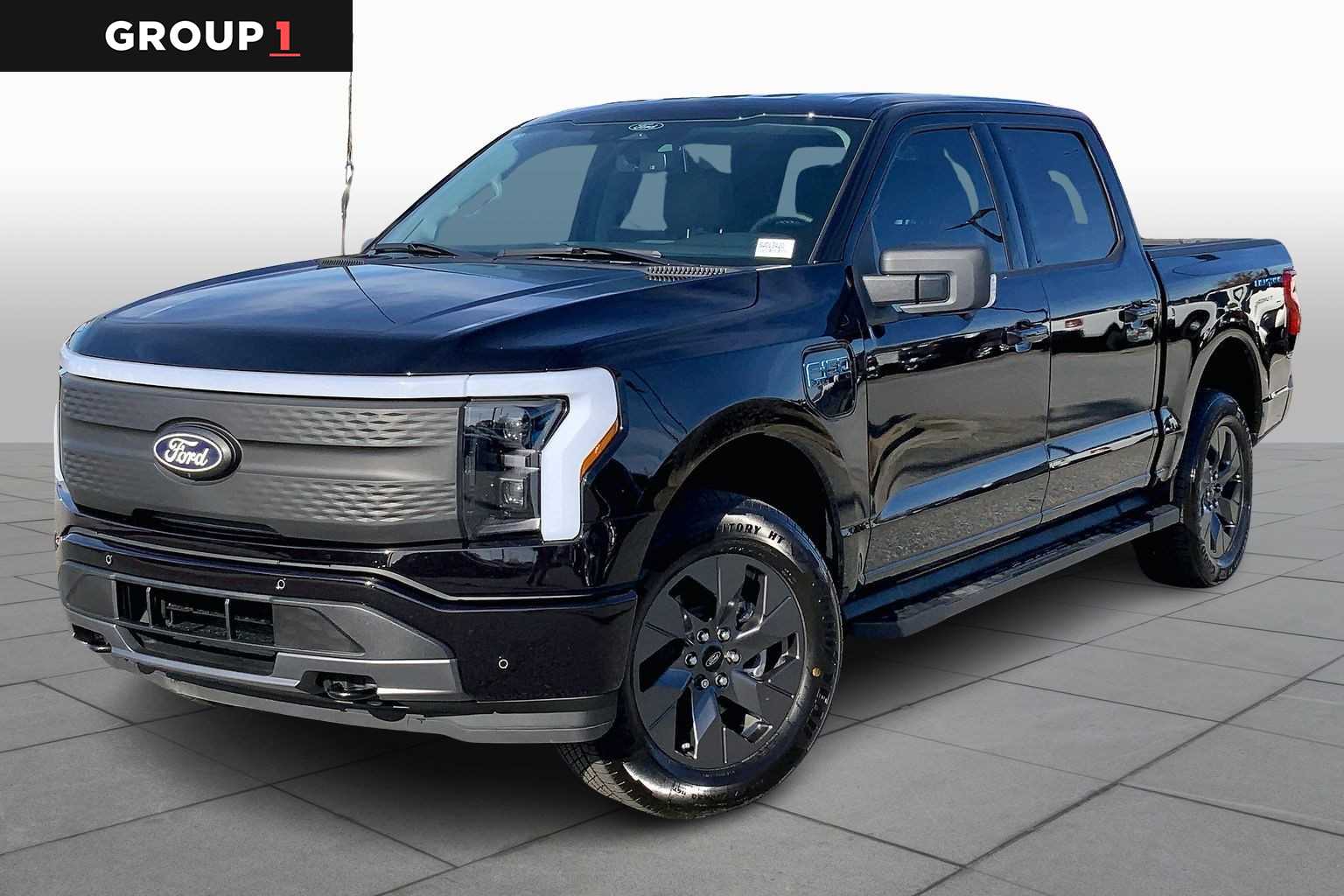 2025 Ford F-150 Lightning Flash's photo