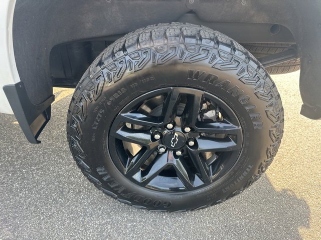 2024 Chevrolet Silverado 1500 Custom Trail Boss photo 4