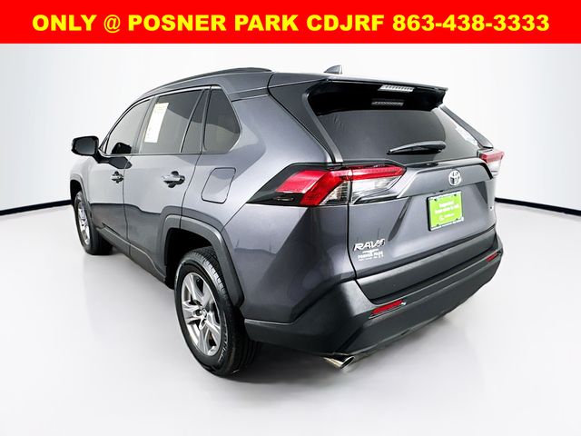 2022 Toyota RAV4 XLE photo 5