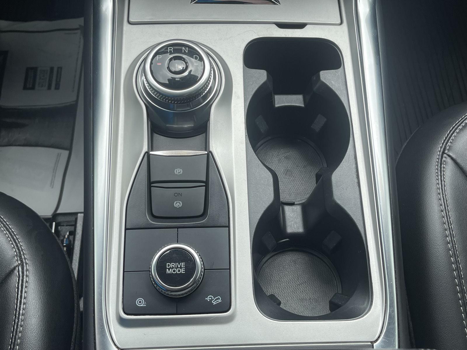 2022 Ford Explorer XLT photo 37