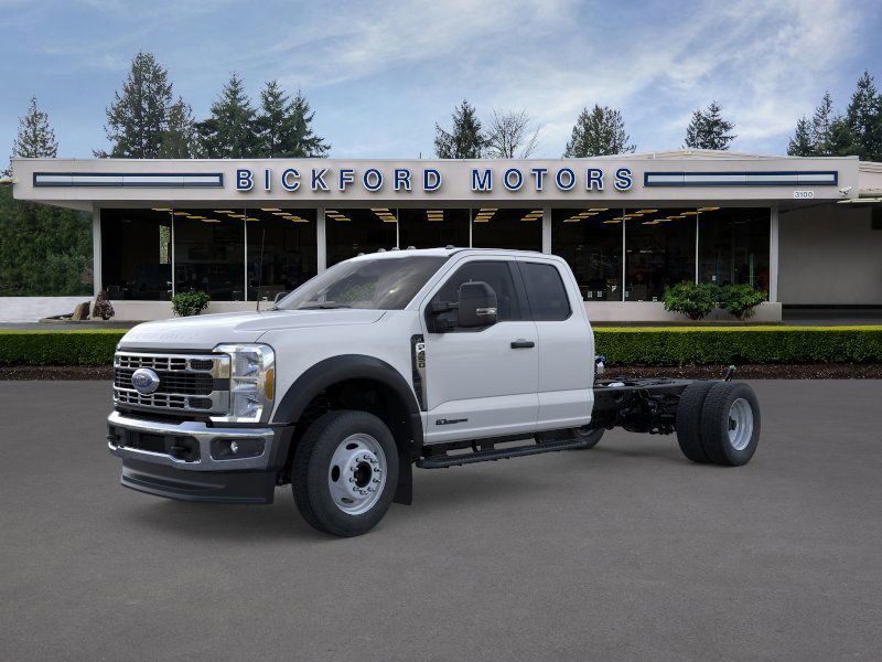 2025 Ford F-450 Super Duty Chassis Cab XL's photo