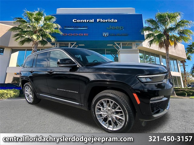 2025 Jeep Grand Cherokee Summit's photo