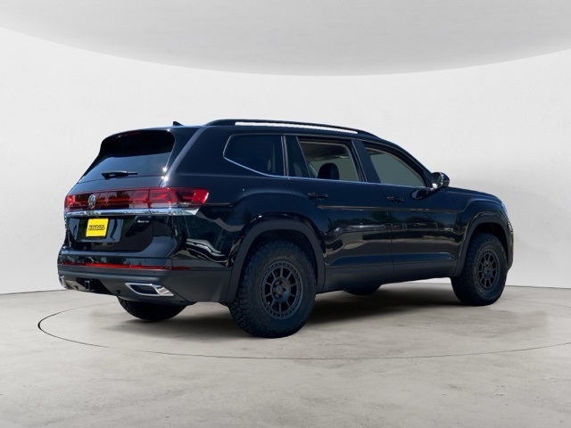 2025 Volkswagen Atlas SE Technology photo 4