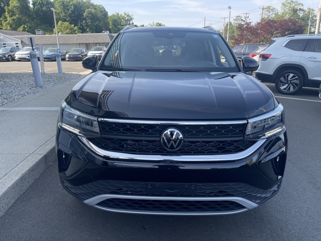 2024 Volkswagen Taos SE photo 4