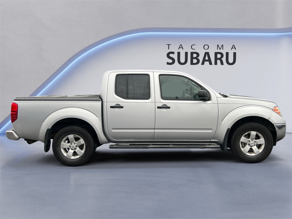 2011 Nissan Frontier SV photo 6