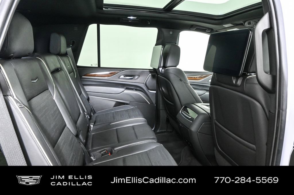 2022 Cadillac Escalade Premium Luxury photo 19
