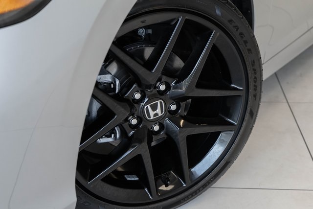 2025 Honda Civic Sport photo 2