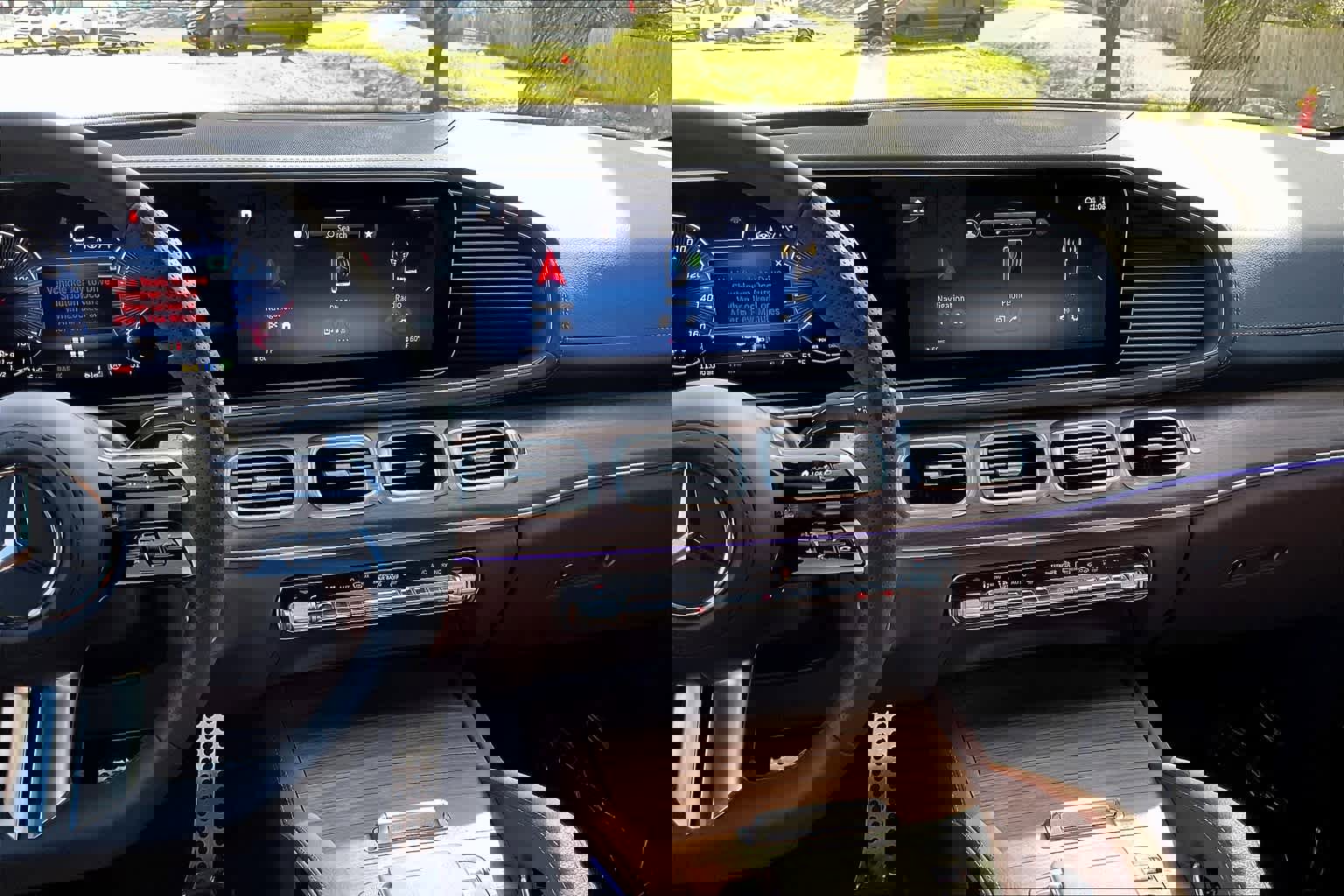 2025 Mercedes Benz GLS 450 4MATIC photo 19