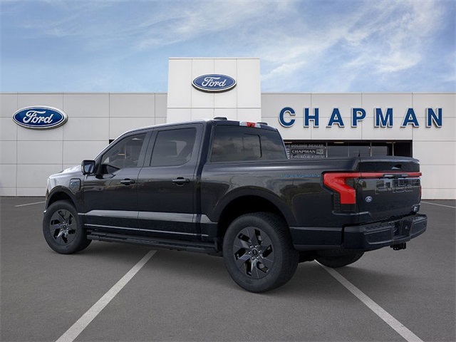2025 Ford F-150 Lightning Lariat photo 4