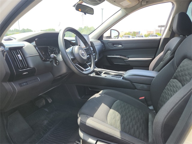 2022 Nissan Pathfinder S photo 10
