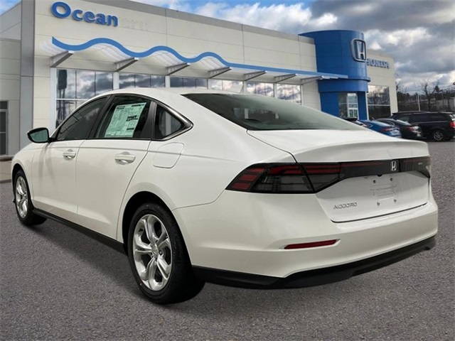 2025 Honda Accord LX photo 2
