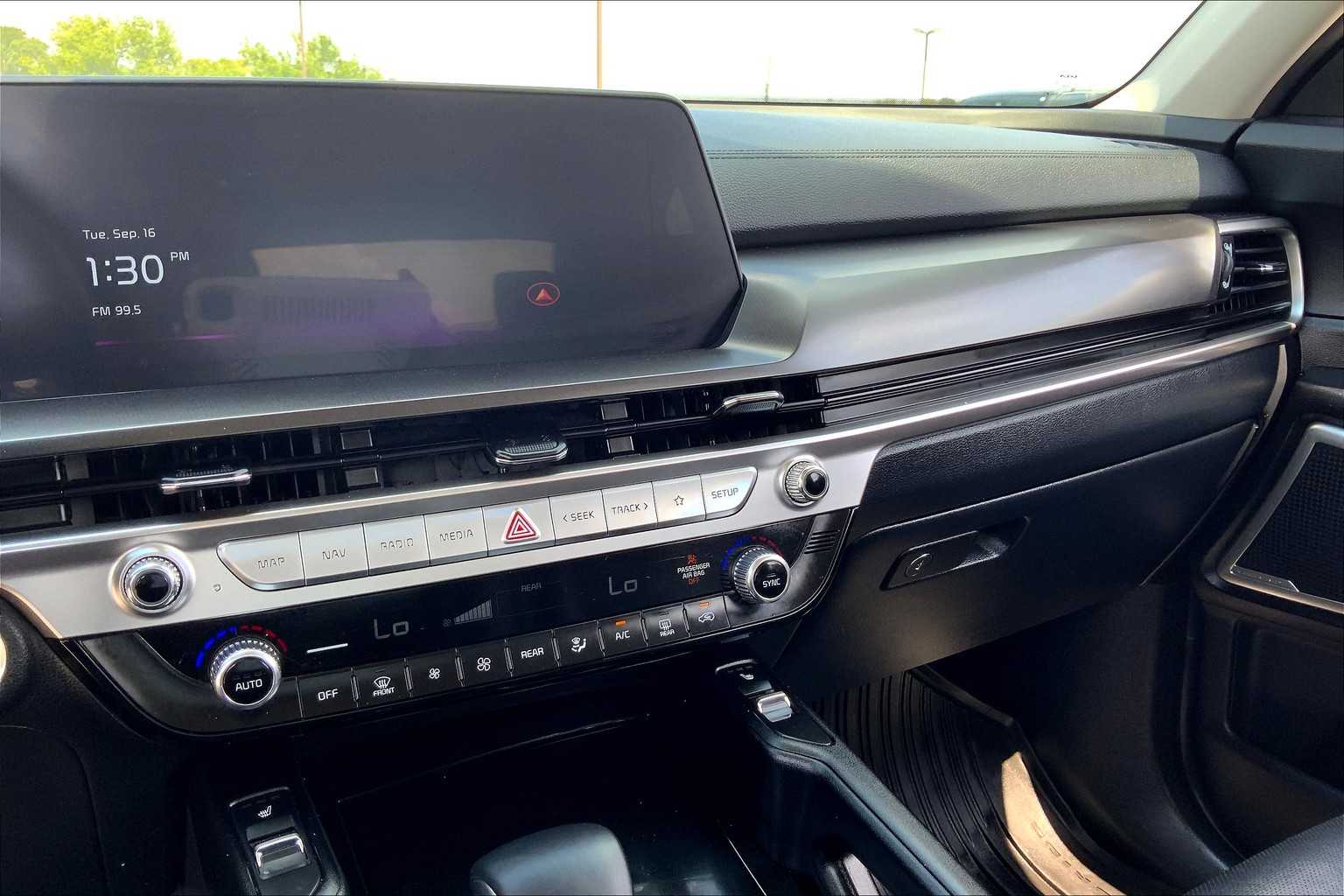 2023 Kia Telluride S photo 32