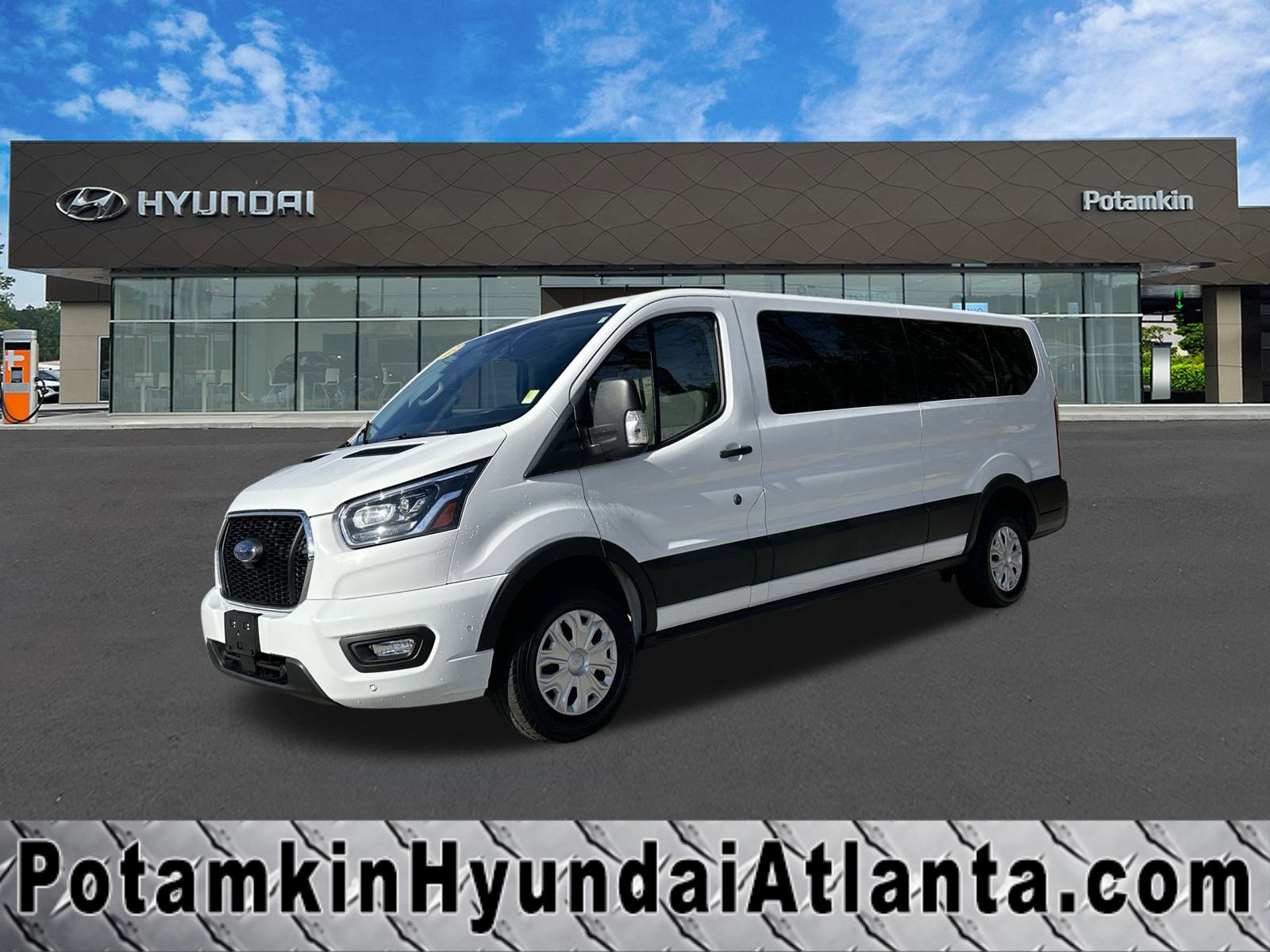 2023 Ford Transit XL's photo