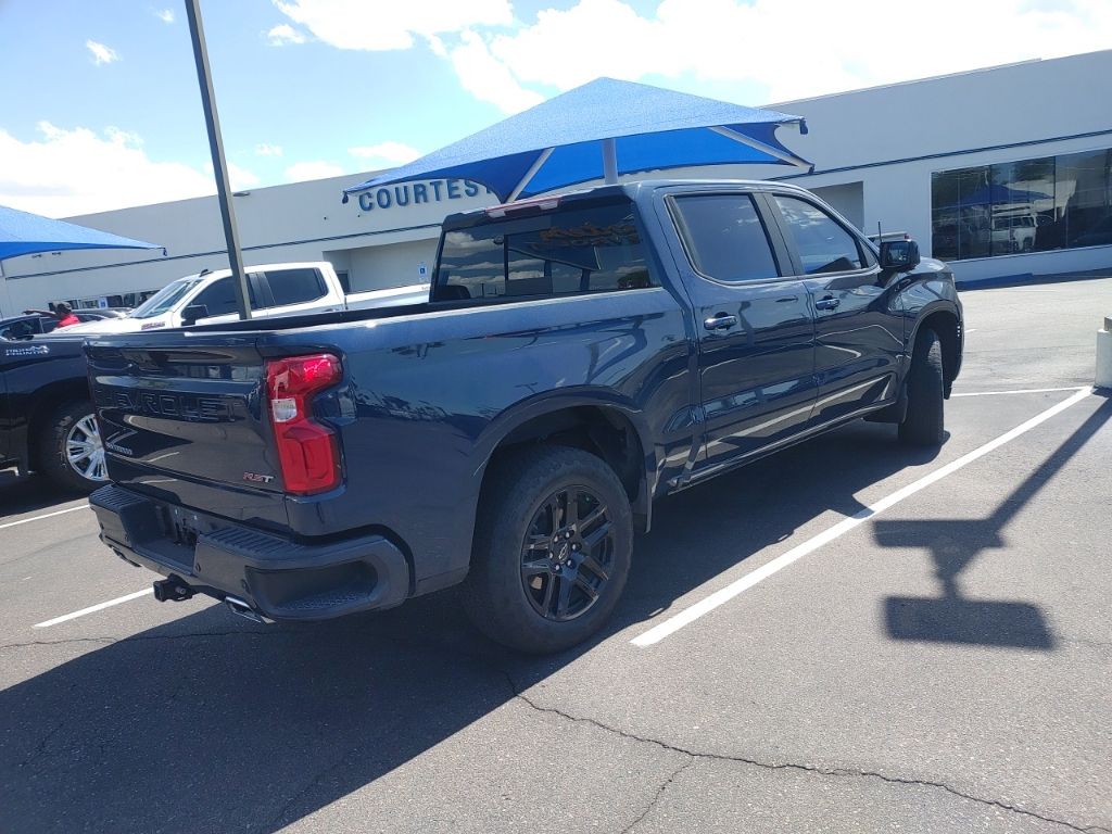 2023 Chevrolet Silverado 1500 RST photo 5
