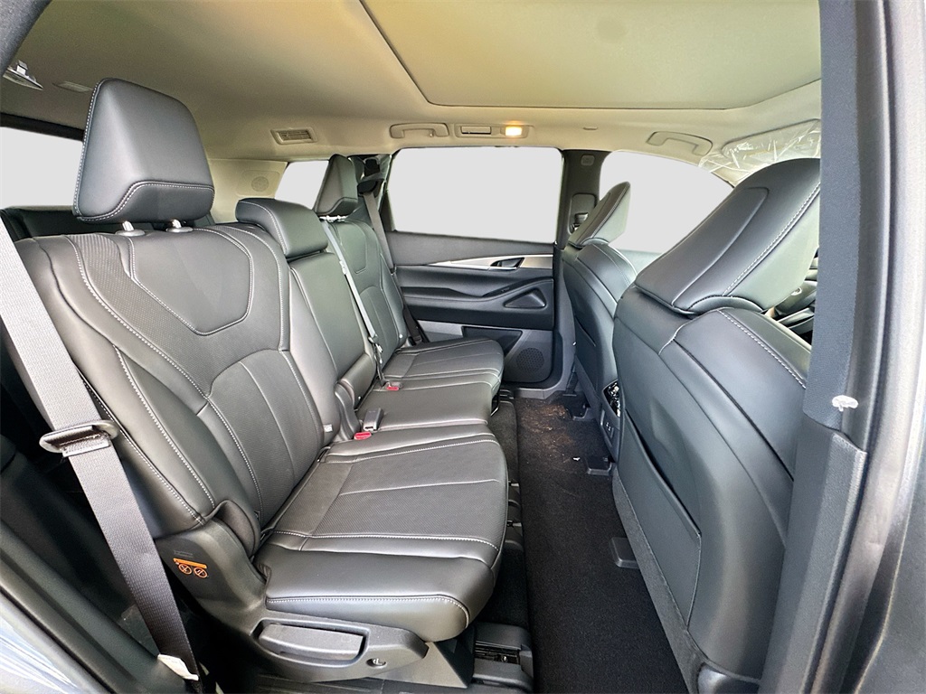 2026 Infiniti QX60 Pure photo 29