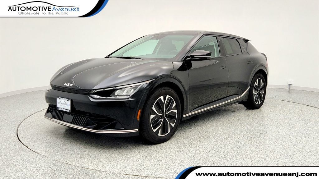 2024 Kia EV6 Wind's photo