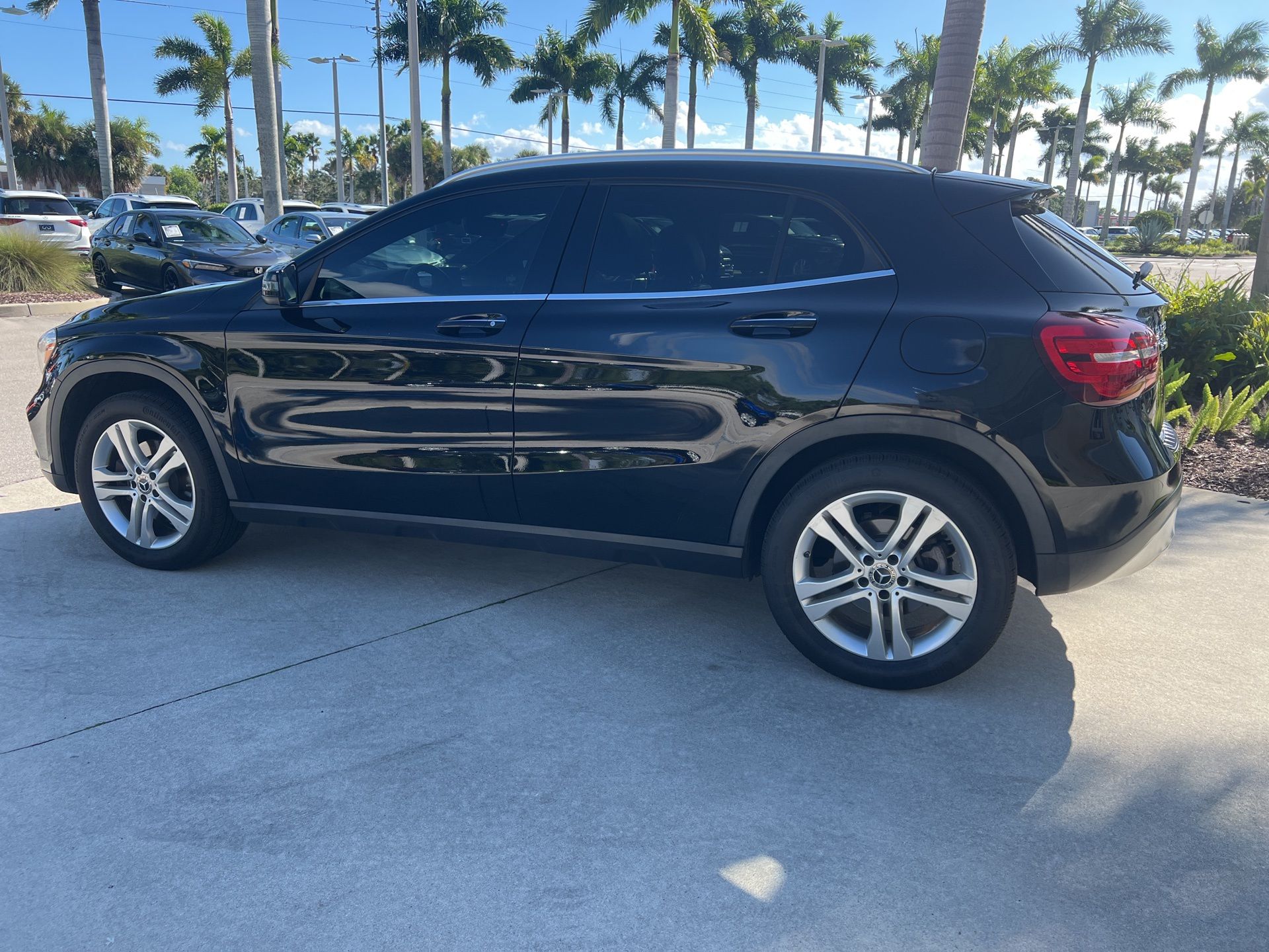 2020 Mercedes Benz GLA 250 4MATIC photo 3