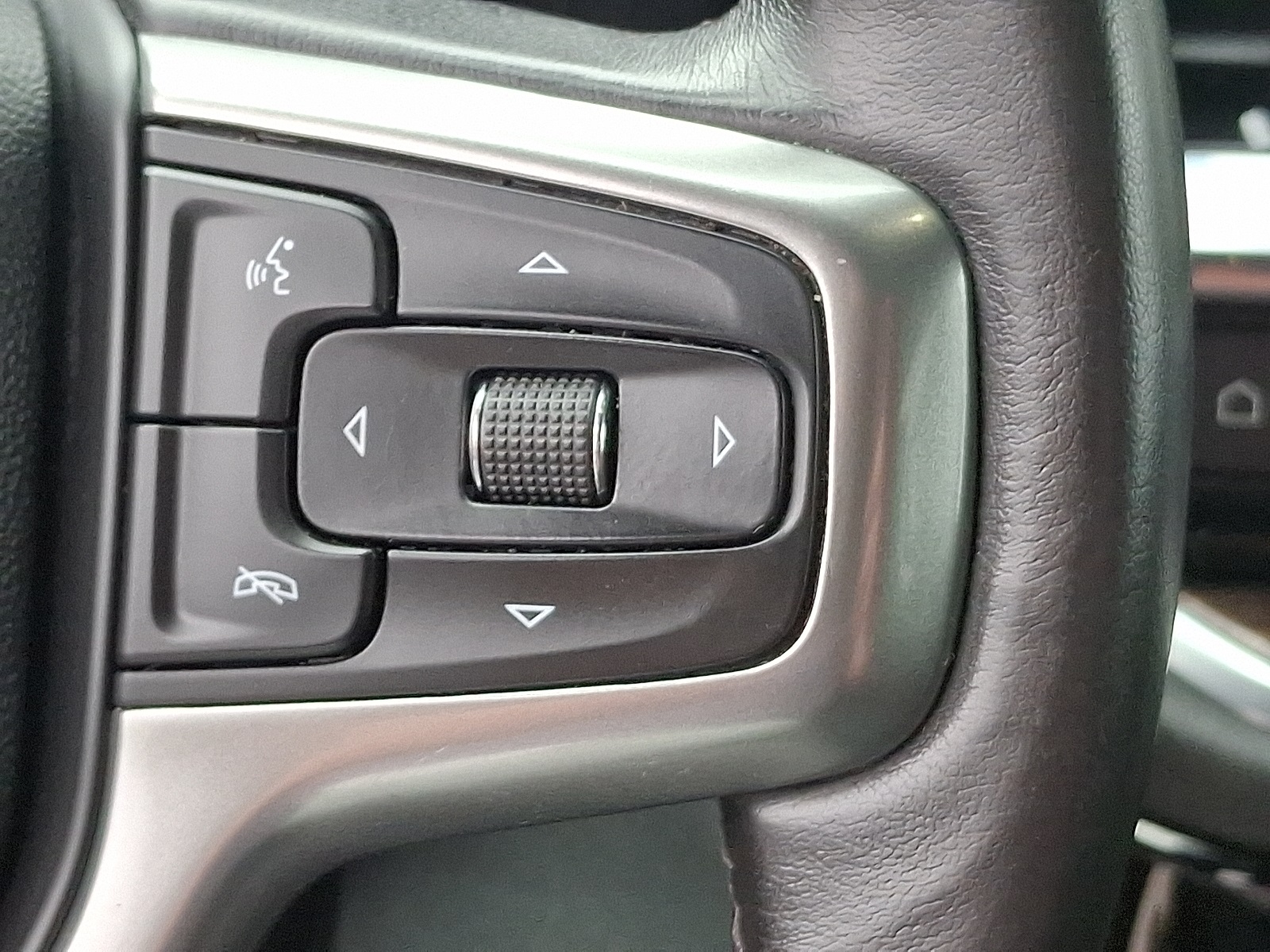 2022 Chevrolet Silverado 1500 LT photo 19