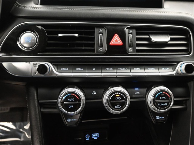 2021 Genesis G70 2.0T photo 9