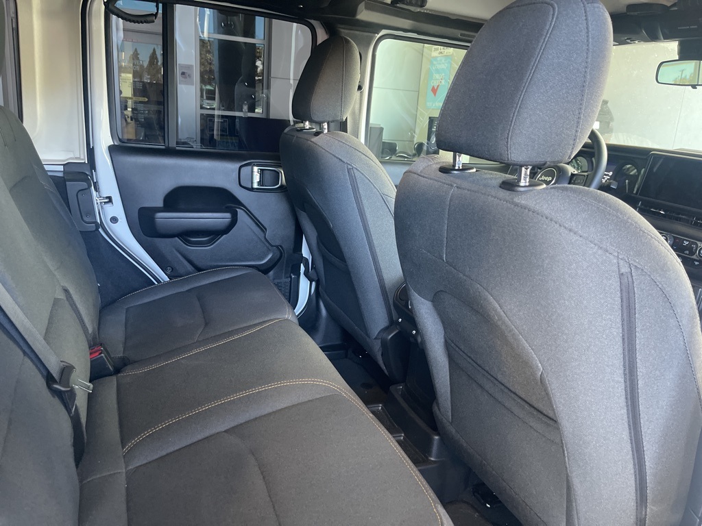 2024 Jeep Wrangler Sport S 4xe photo 8