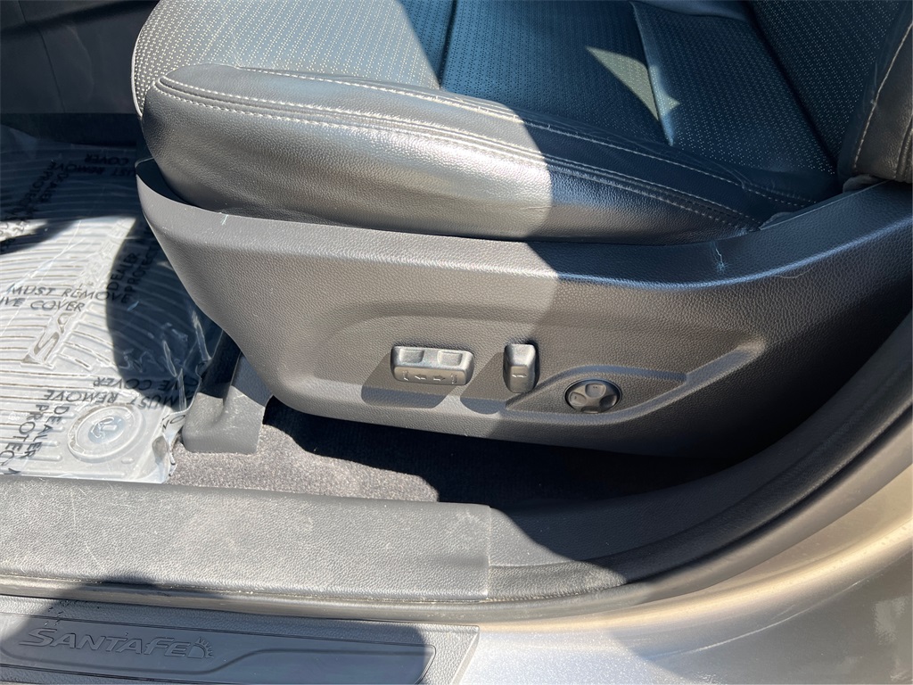 2014 Hyundai Santa Fe Sport 2.0T photo 17