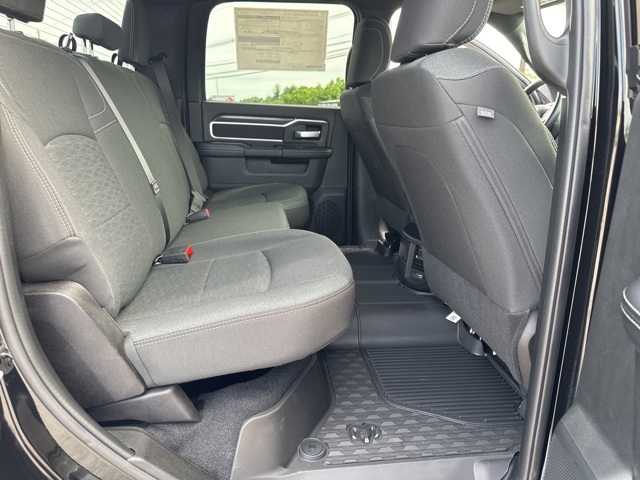 2025 Ram 2500 Big Horn photo 17