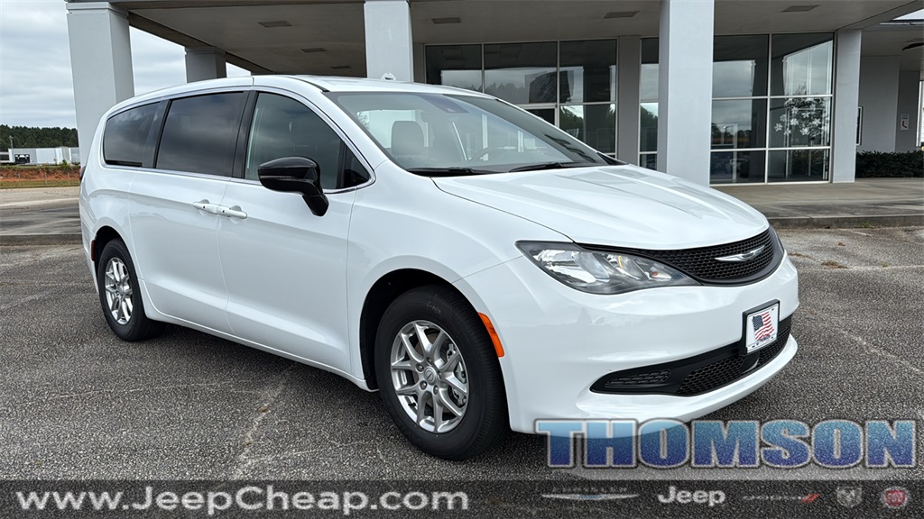 2026 Chrysler Voyager LX