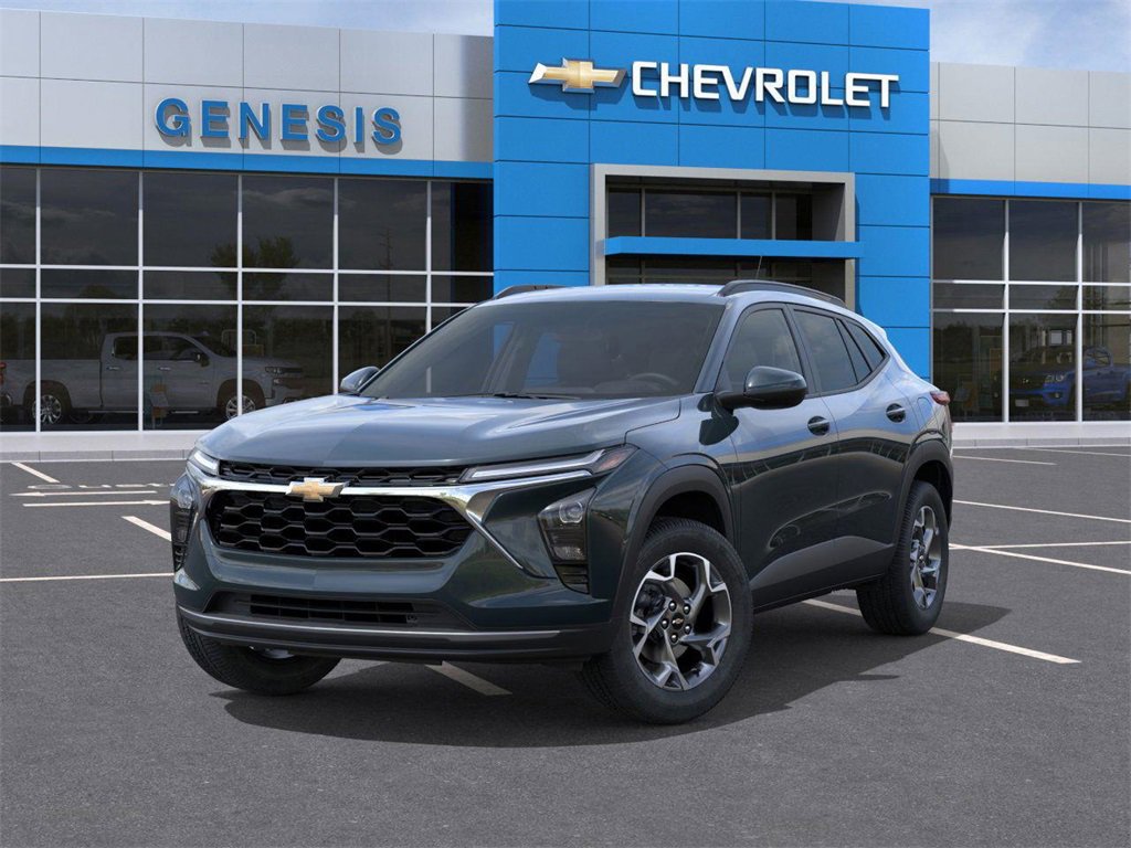 2025 Chevrolet Trax LT photo 3