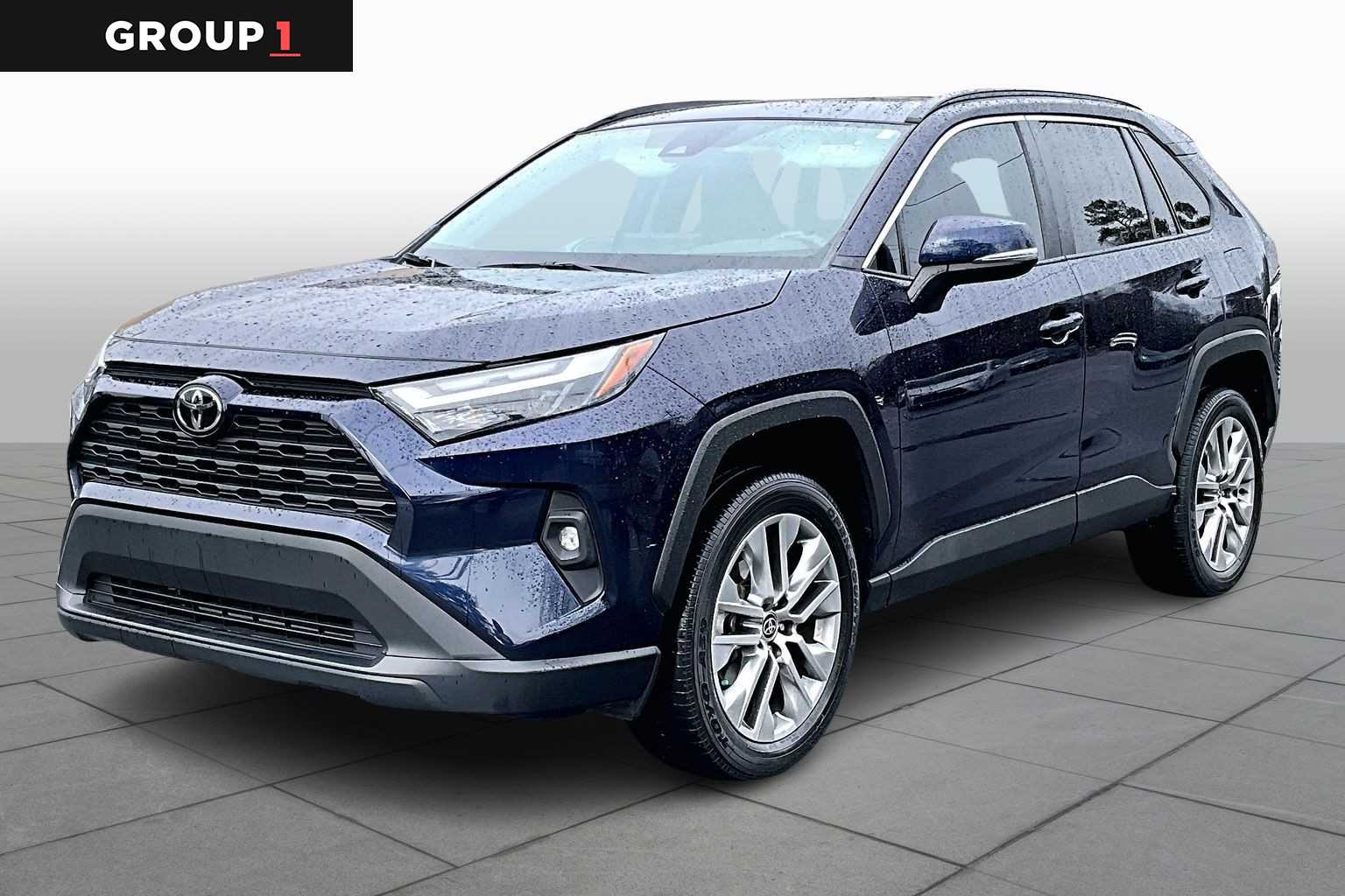 2022 Toyota RAV4 XLE Premium's photo