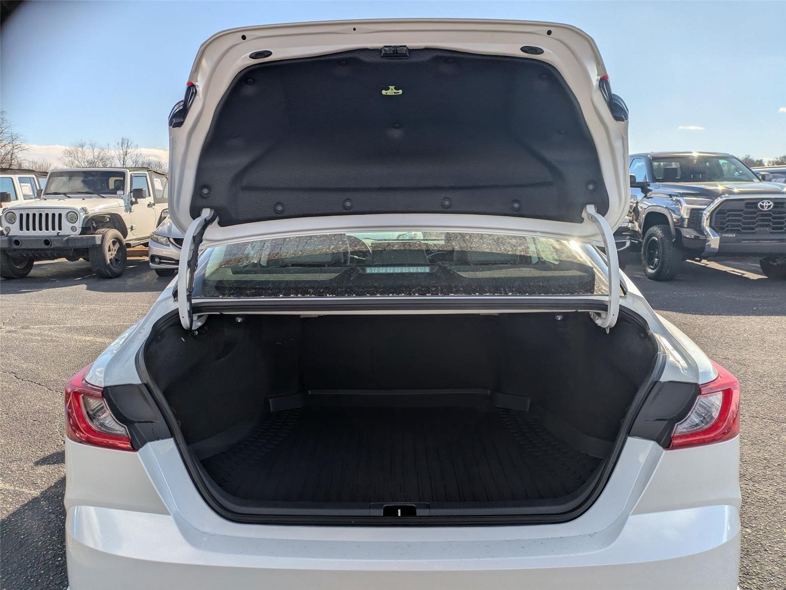 2025 Toyota Camry XSE photo 24