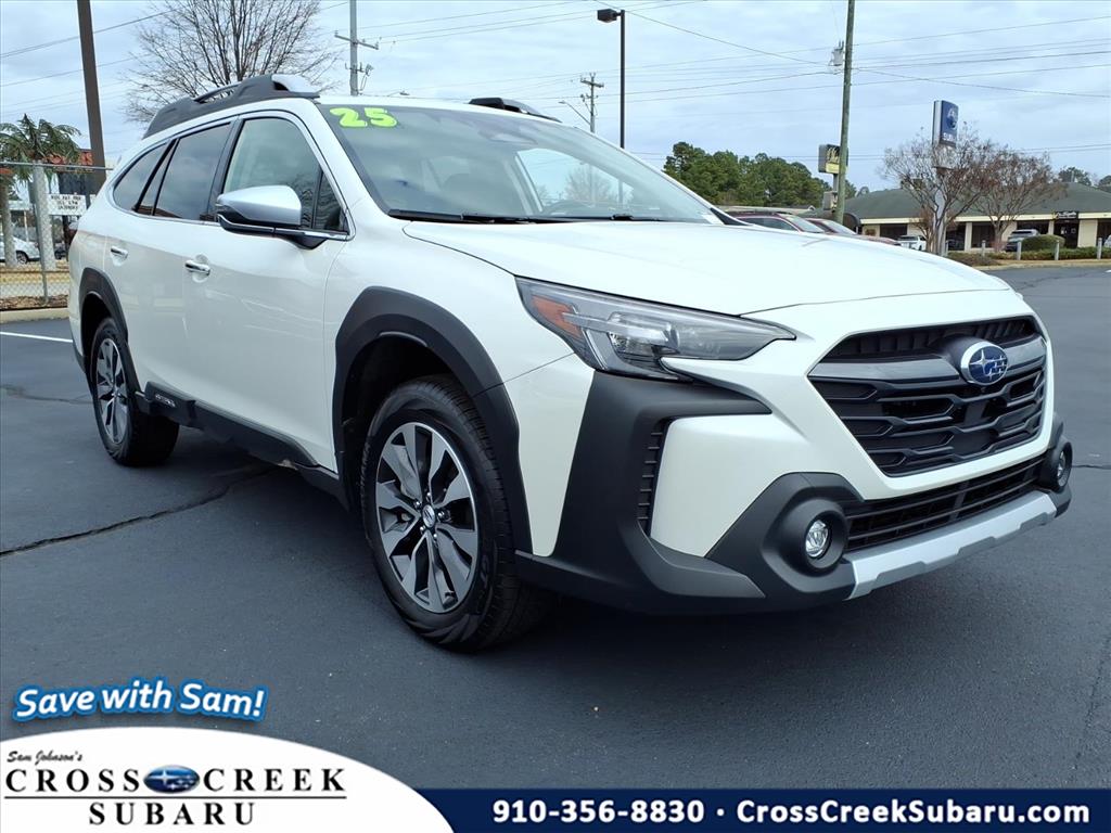 2025 Subaru Outback Touring's photo