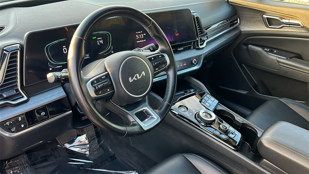 2023 Kia Sportage Plug-In Hybrid X-Line photo 9