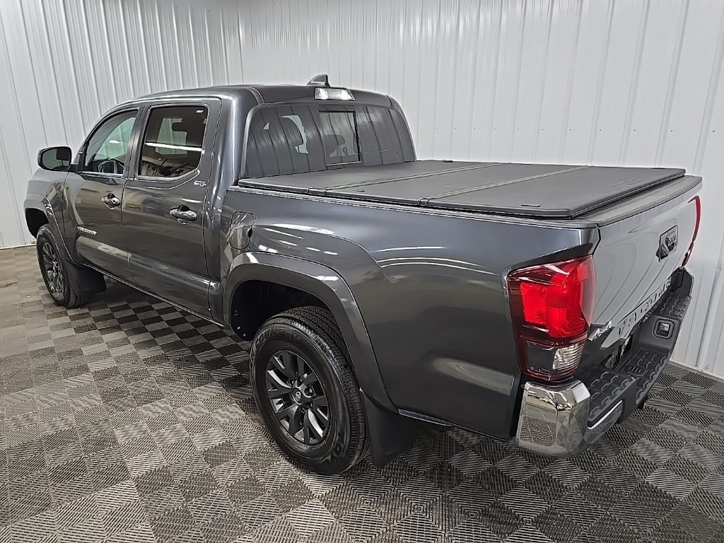 2022 Toyota Tacoma SR5 V6 photo 9