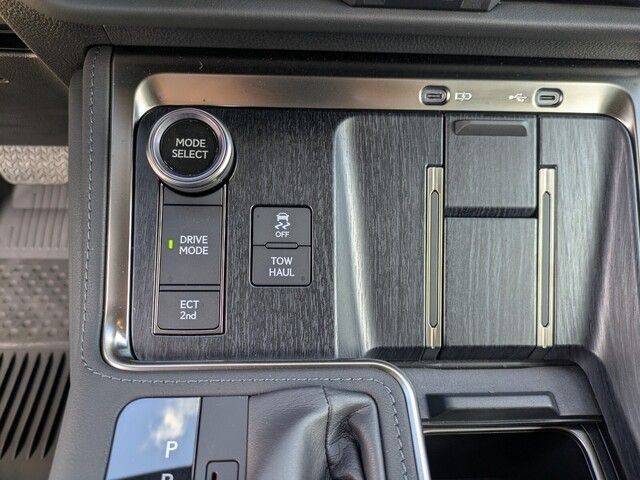 2024 Lexus GX 550 photo 23
