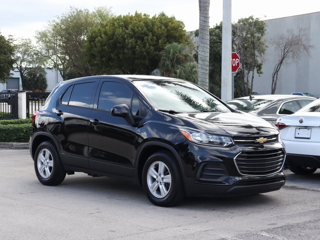 Used 2020 Chevrolet Trax LS with VIN KL7CJKSB1LB060864 for sale in Doral, FL