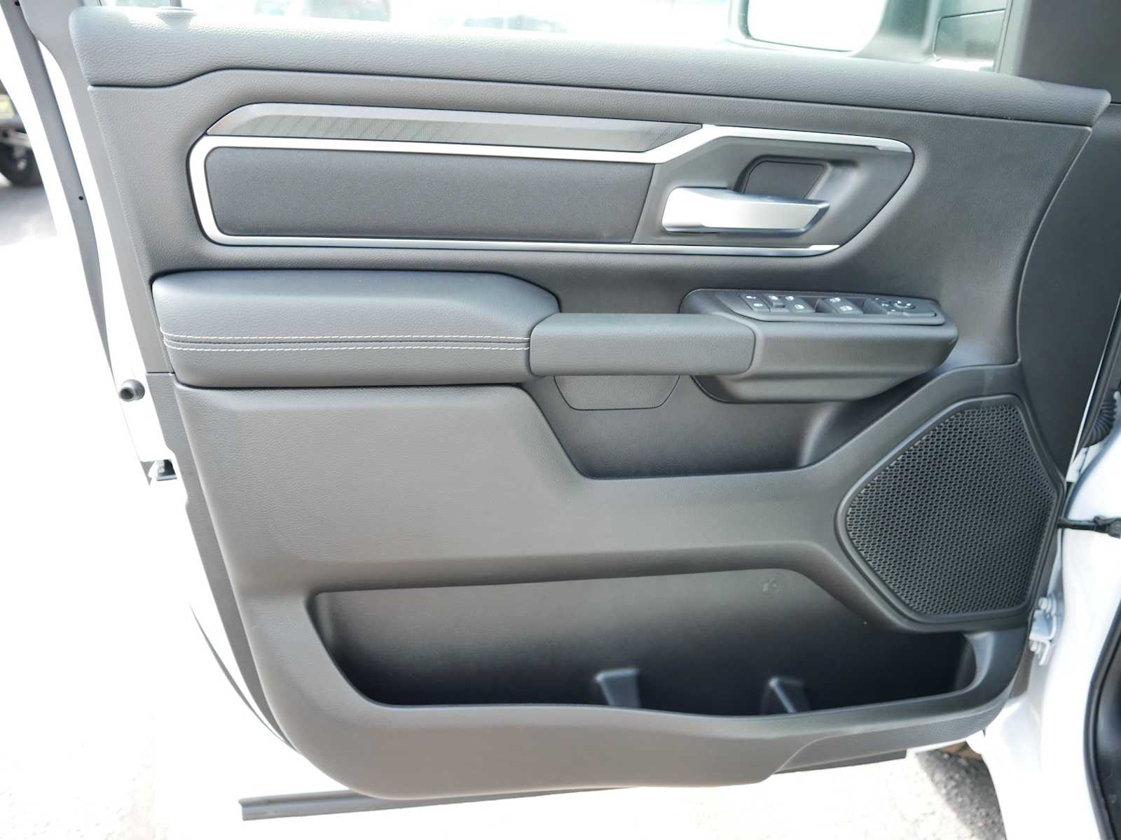 2025 Ram 1500 Big Horn photo 8