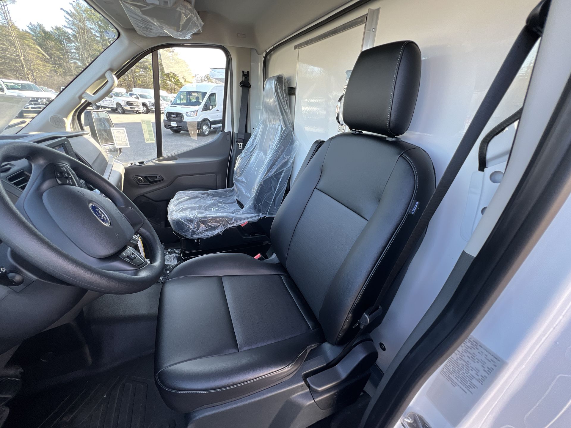2023 Ford Transit Chassis Cutaway photo 5