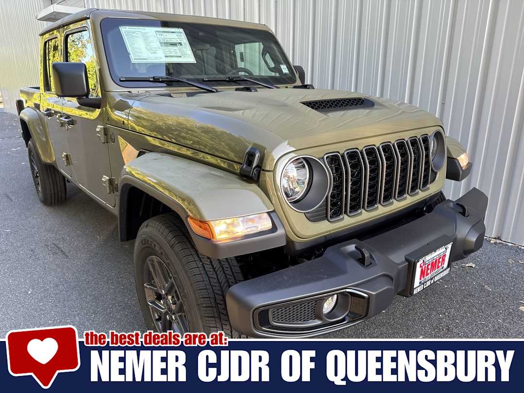 2025 Jeep Gladiator Sport S's photo