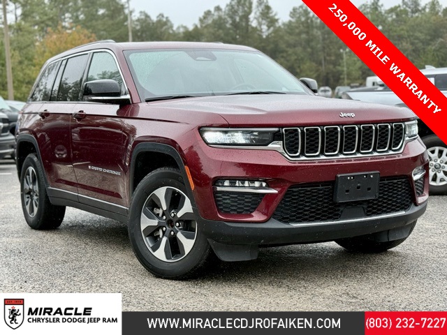 2023 Jeep Grand Cherokee 4xe's photo