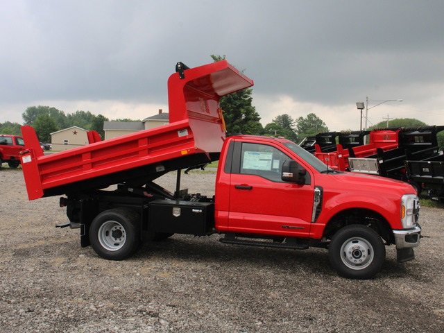 2024 Ford F-350 Super Duty Chassis Cab XL's photo