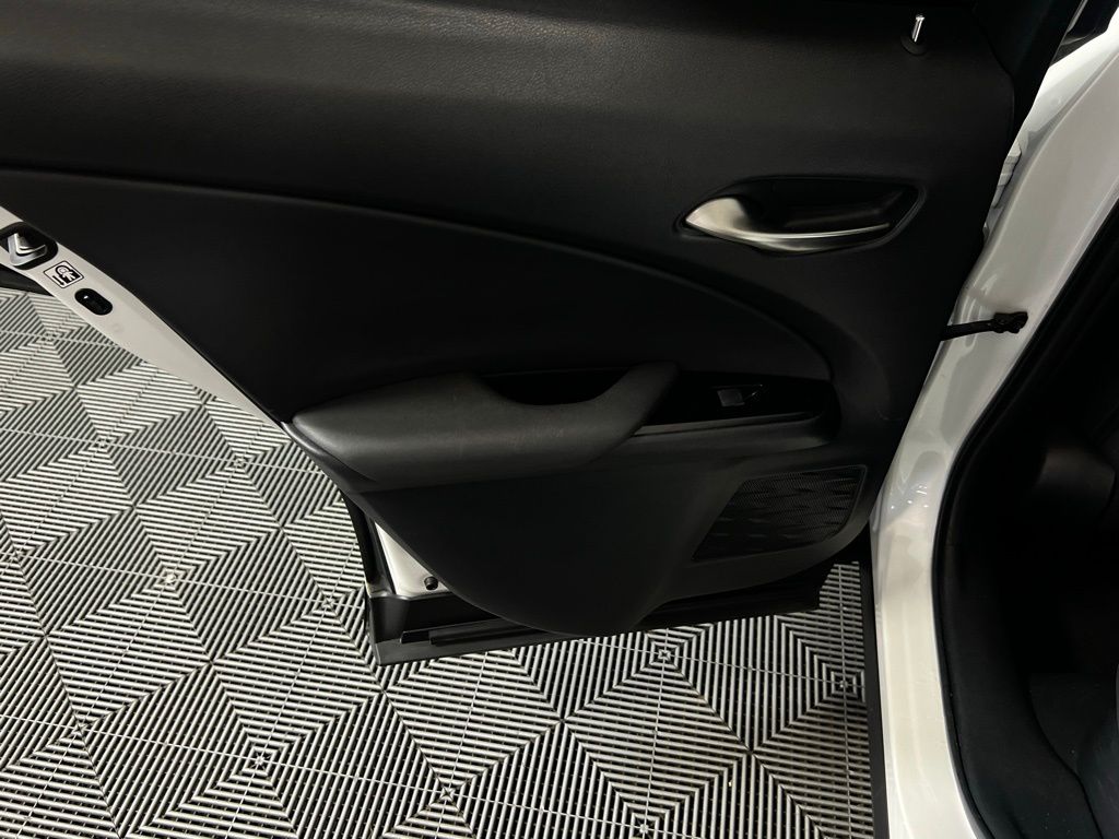 2021 Lexus UX 250h photo 25
