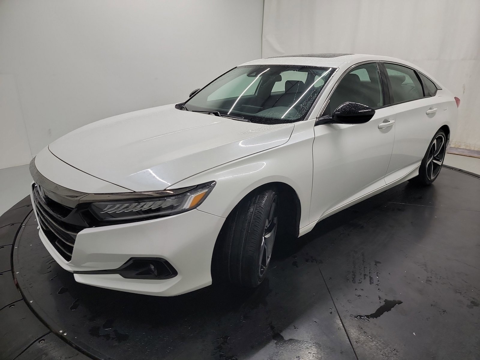 2022 Honda Accord 2.0T Sport photo 4