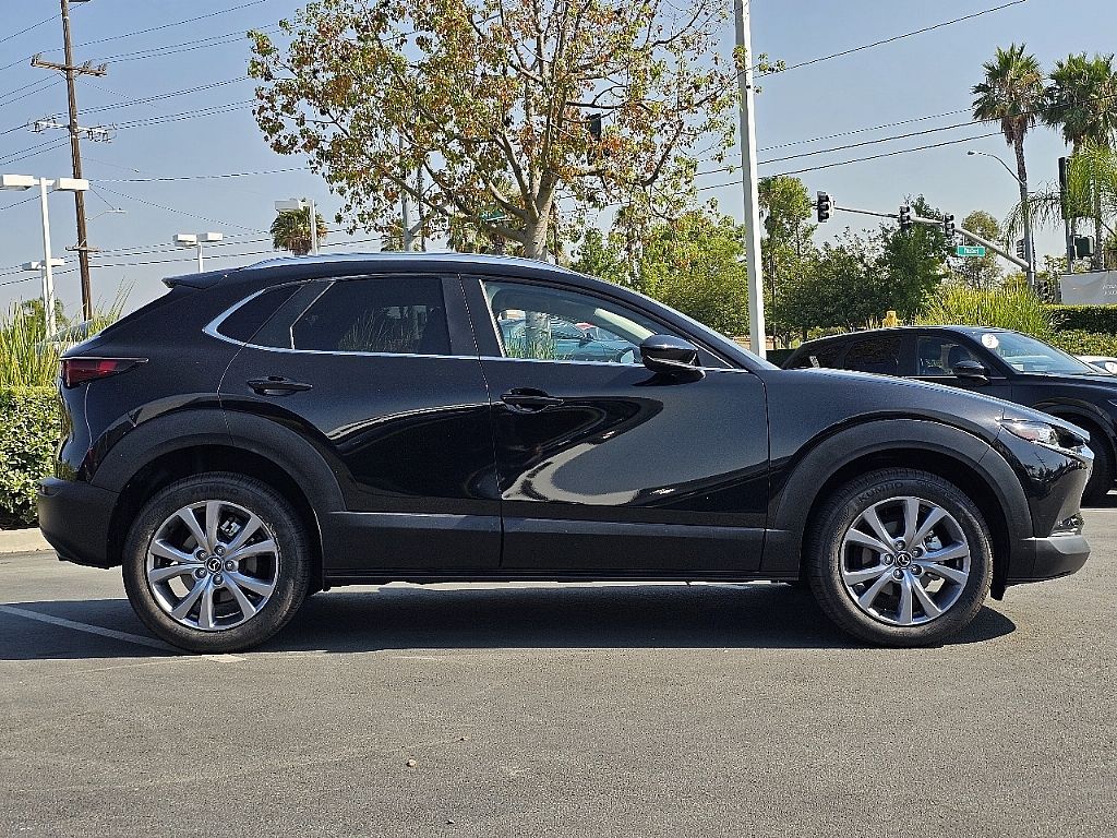 2022 Mazda CX-30 2.5 Select photo 17