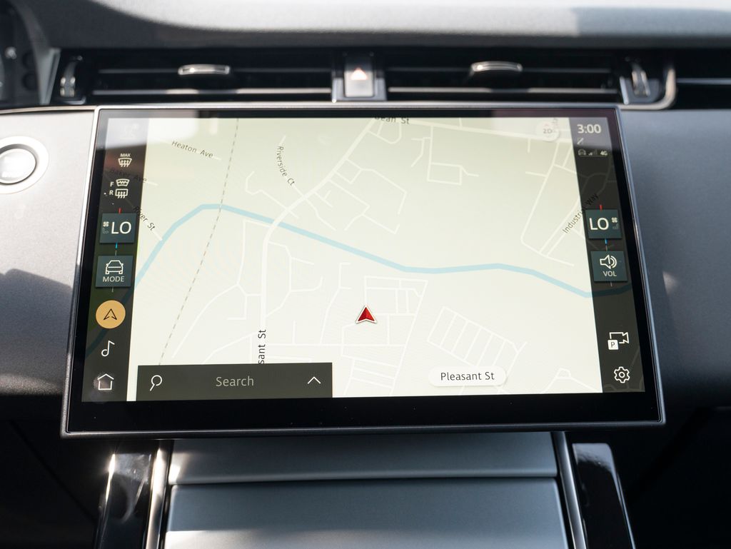 2024 Land Rover Range Rover Evoque S photo 23
