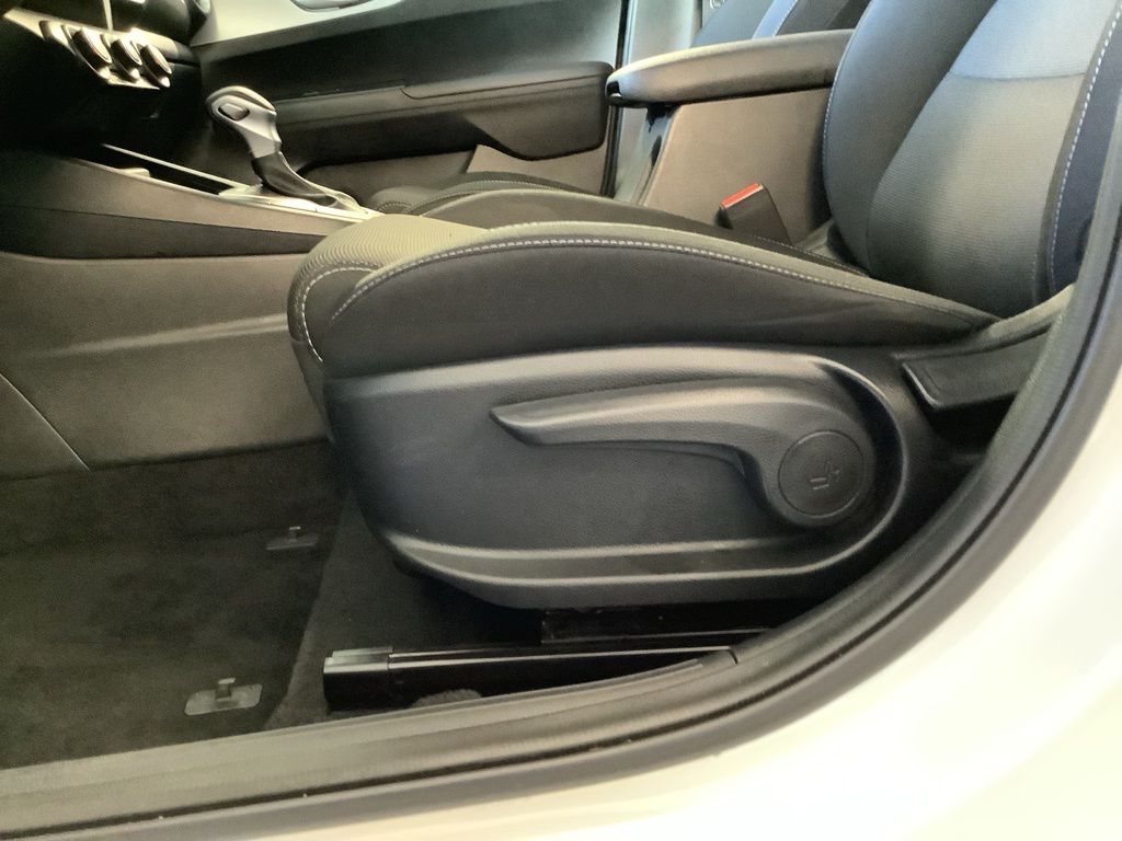 2024 Kia Forte LXS photo 23