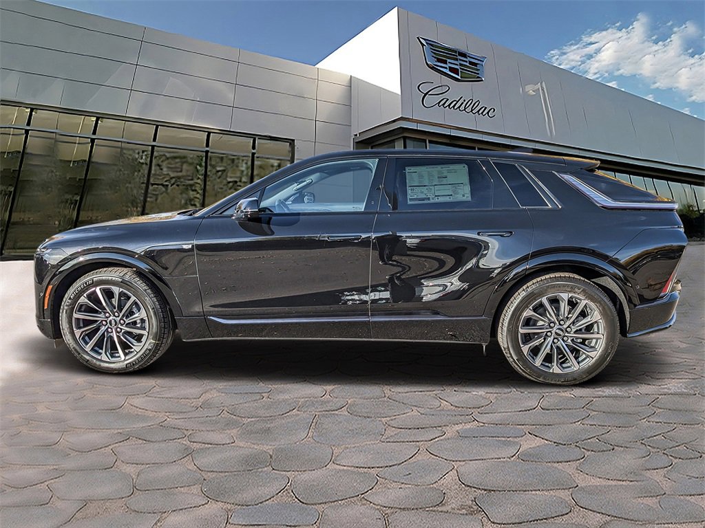 2026 Cadillac Lyriq Sport photo 2