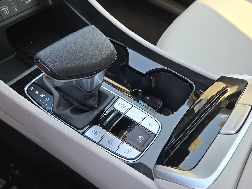 2025 Hyundai Tucson SEL photo 19